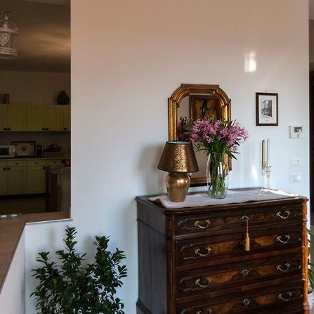 Casa Del Sole Appartamento N° 2 White And Gold Room ガヴァルド エクステリア 写真