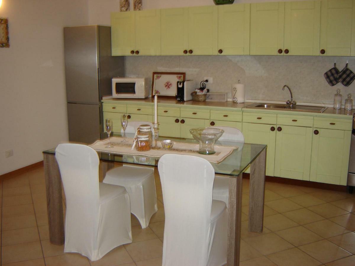 Casa Del Sole Appartamento N° 2 White And Gold Room ガヴァルド エクステリア 写真