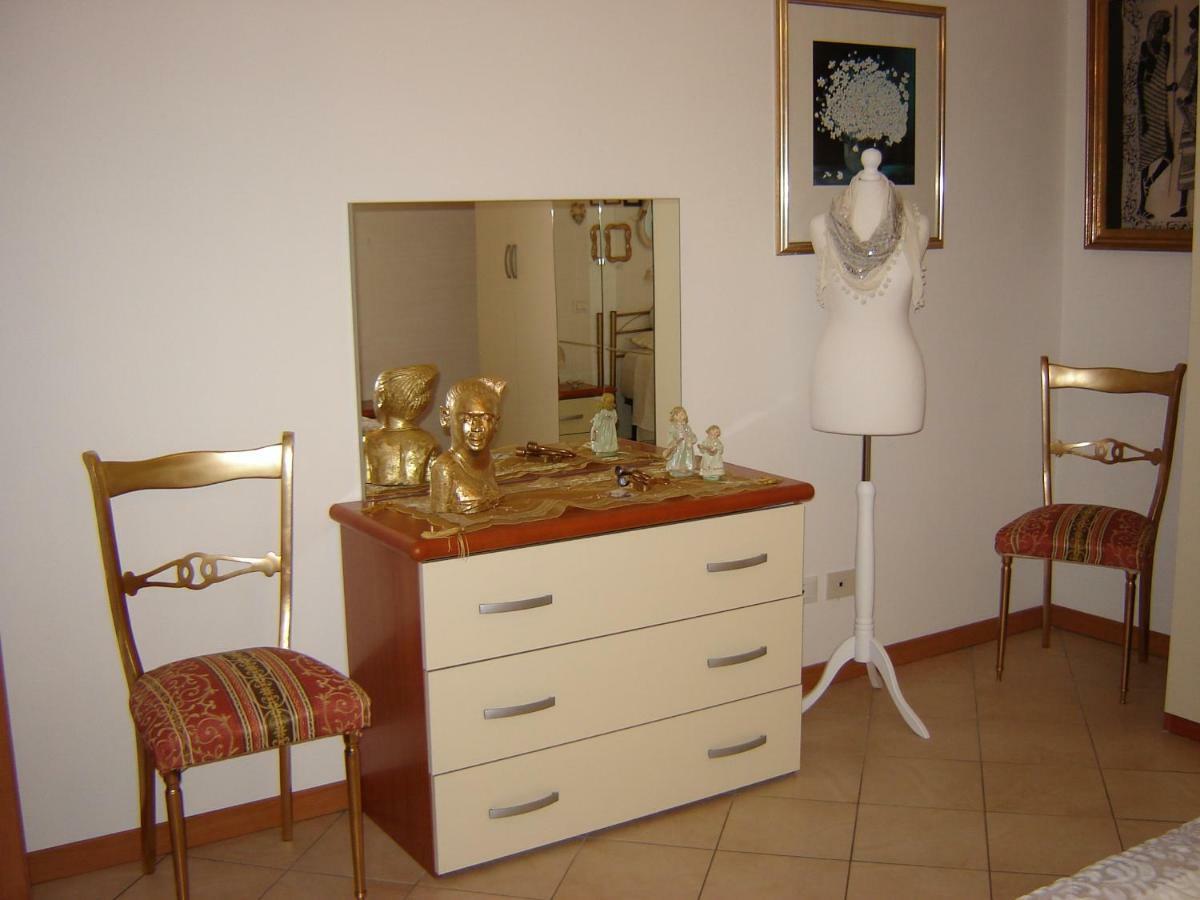 Casa Del Sole Appartamento N° 2 White And Gold Room ガヴァルド エクステリア 写真