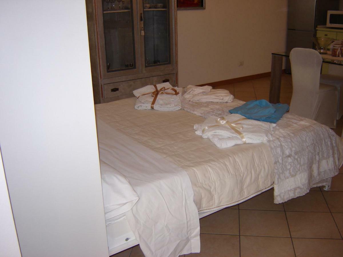 Casa Del Sole Appartamento N° 2 White And Gold Room ガヴァルド エクステリア 写真