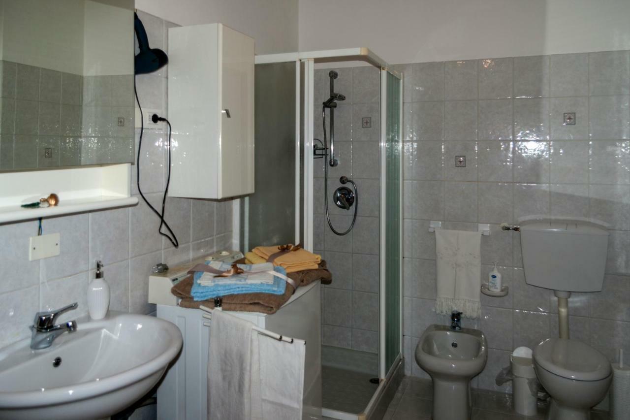 Casa Del Sole Appartamento N° 2 White And Gold Room ガヴァルド エクステリア 写真