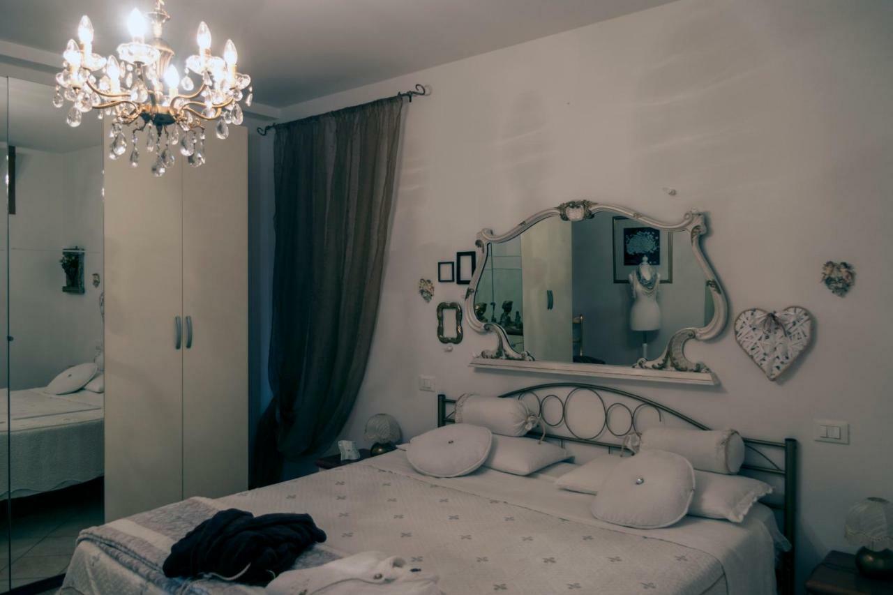 Casa Del Sole Appartamento N° 2 White And Gold Room ガヴァルド エクステリア 写真