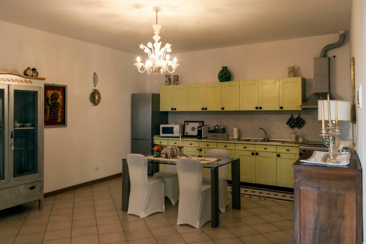 Casa Del Sole Appartamento N° 2 White And Gold Room ガヴァルド エクステリア 写真