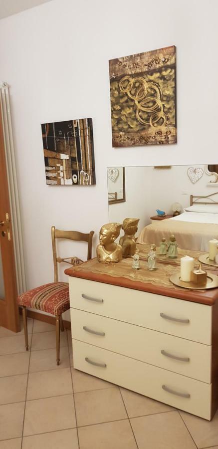 Casa Del Sole Appartamento N° 2 White And Gold Room ガヴァルド エクステリア 写真